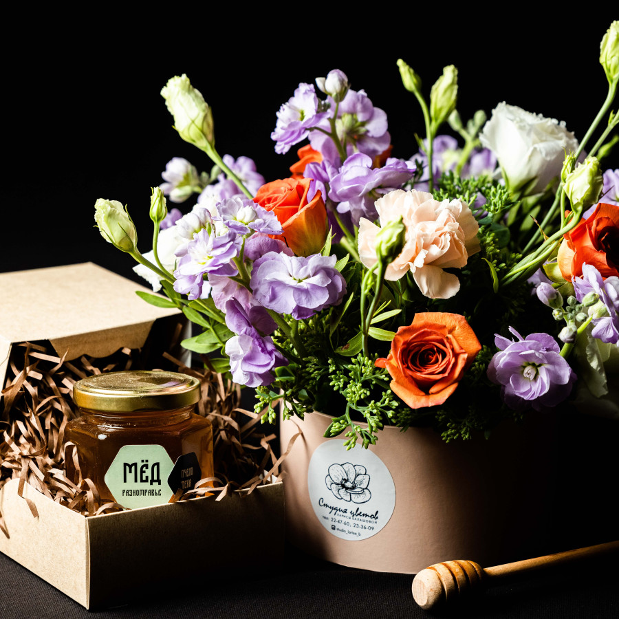Подарочный набор 1 баночка по 0.15 кг Мед разнотравье с гречихой/цветочная композиция